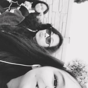 Meet your Posher, Iris